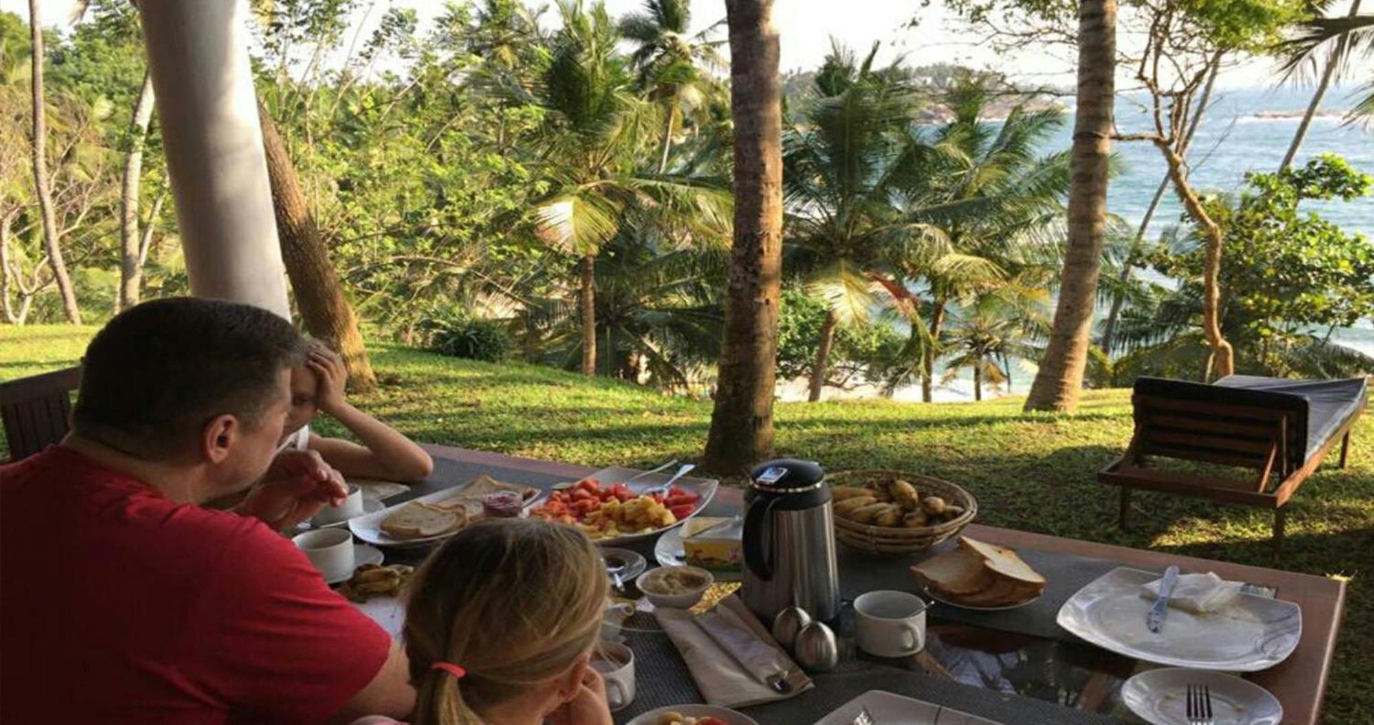 Bluewind Resort Tangalle Buitenkant foto